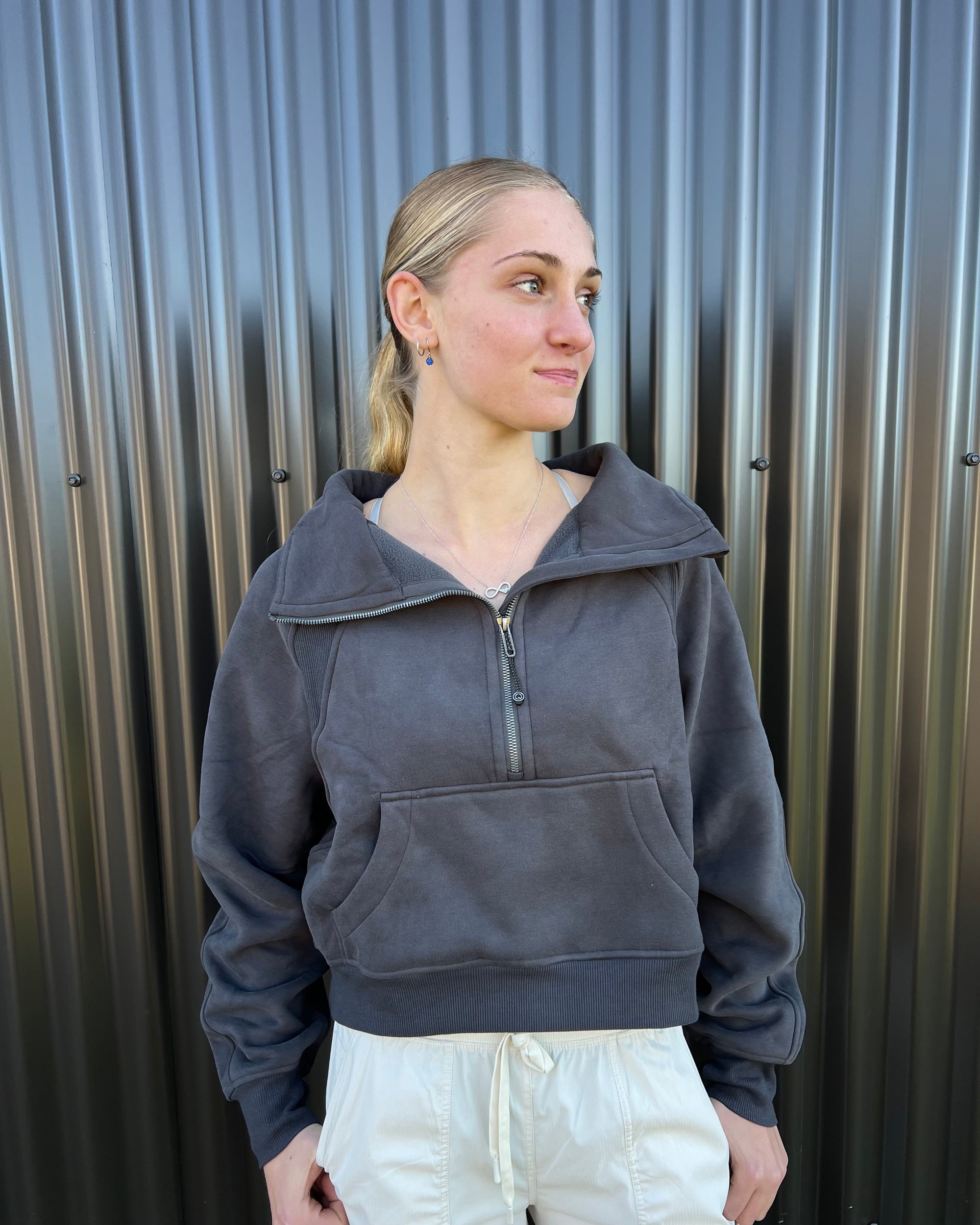 Xanthee Collar Sweatshirt