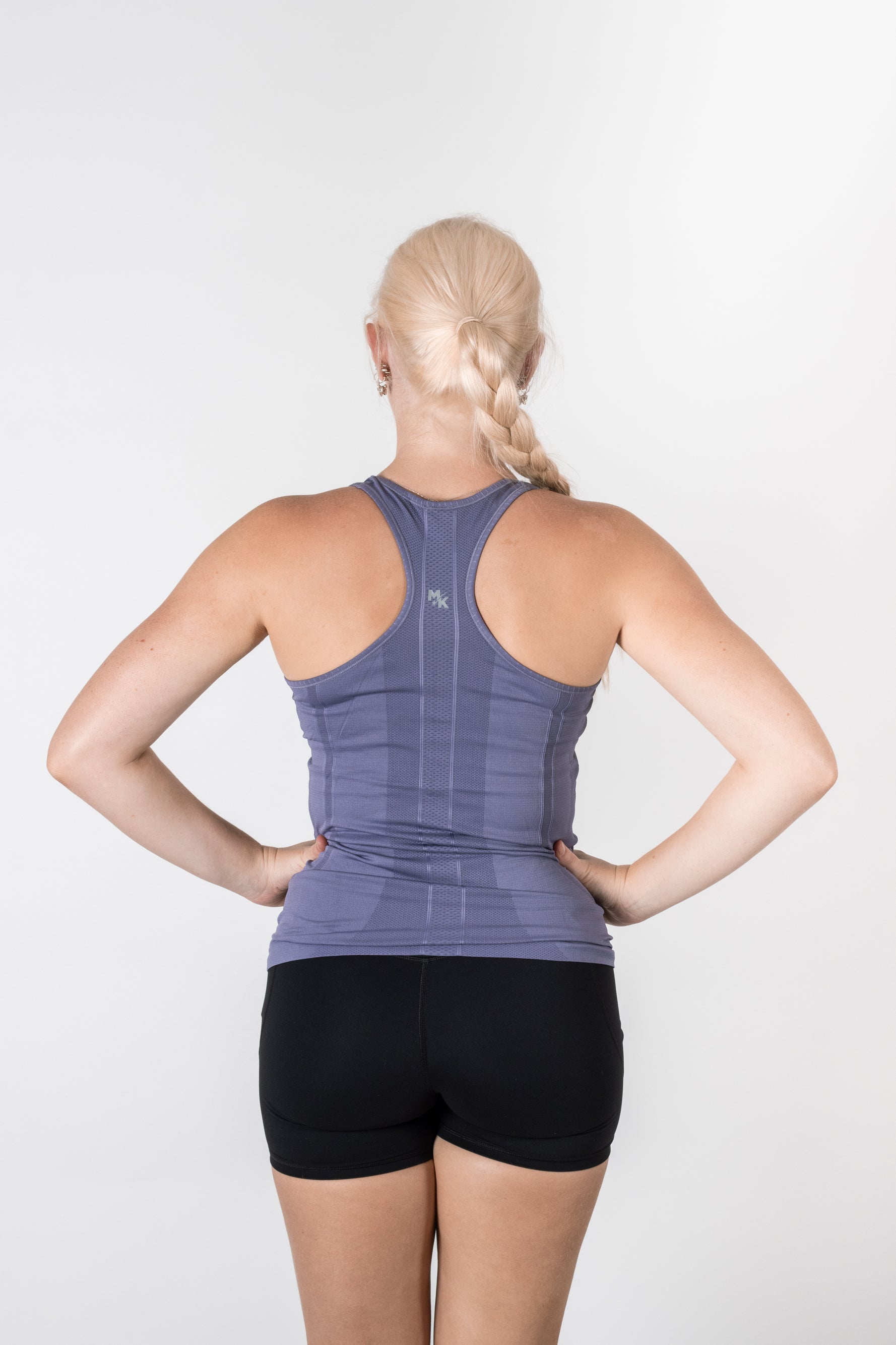 Nicole Singlet