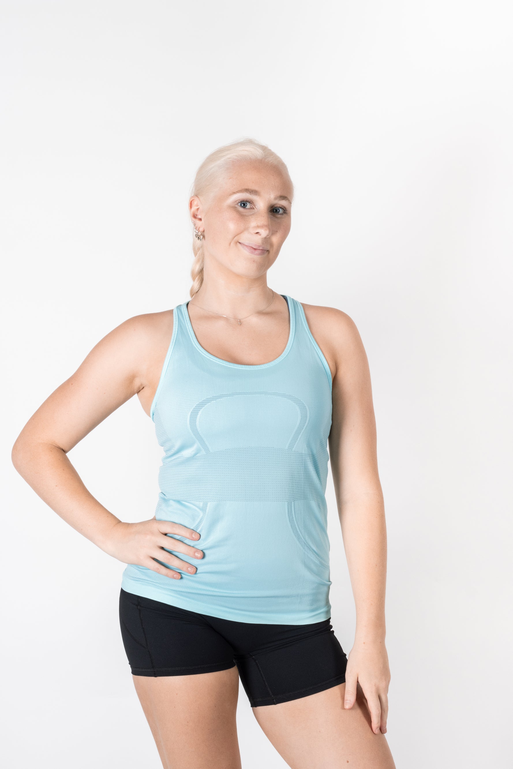 Nicole Singlet