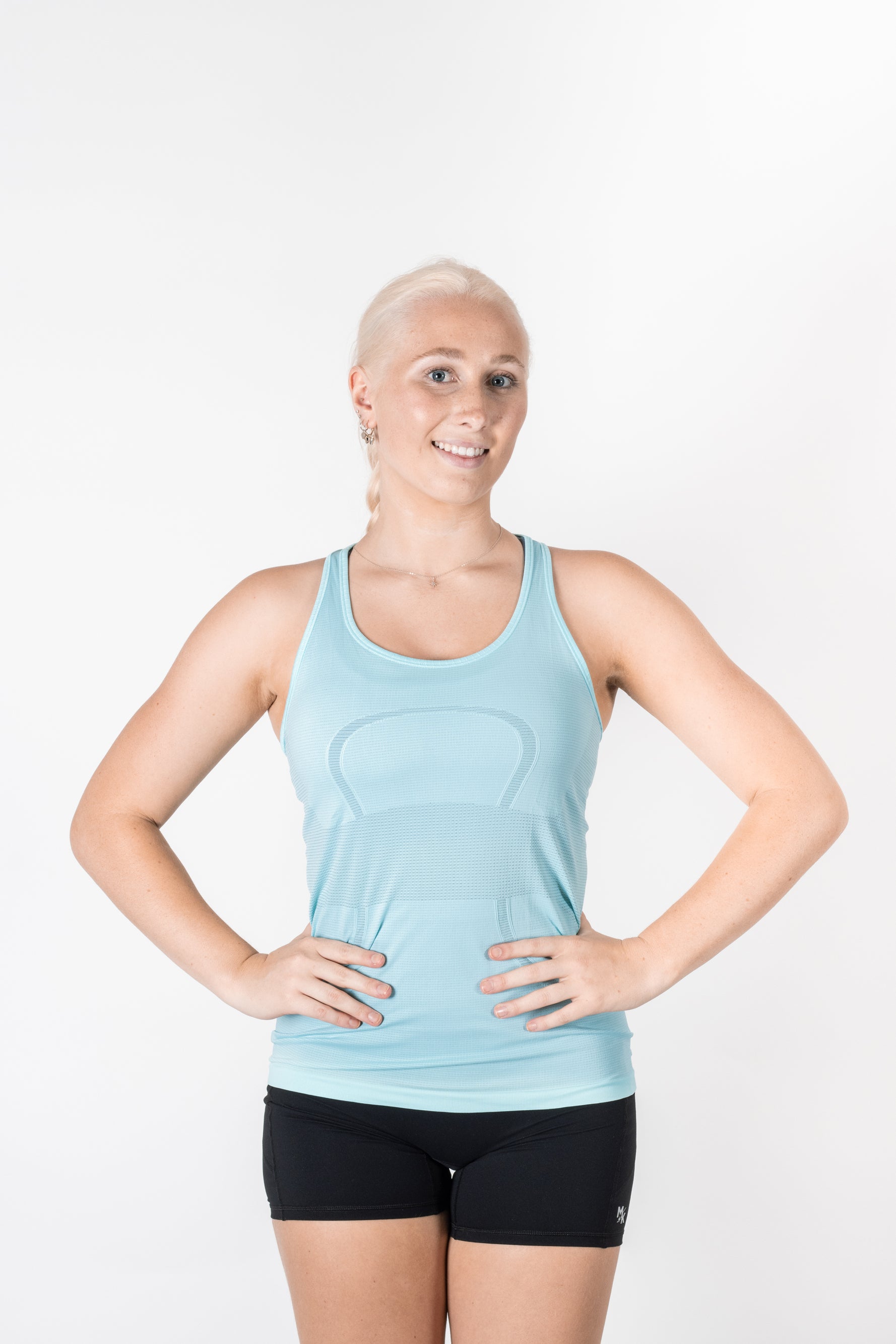 Nicole Singlet