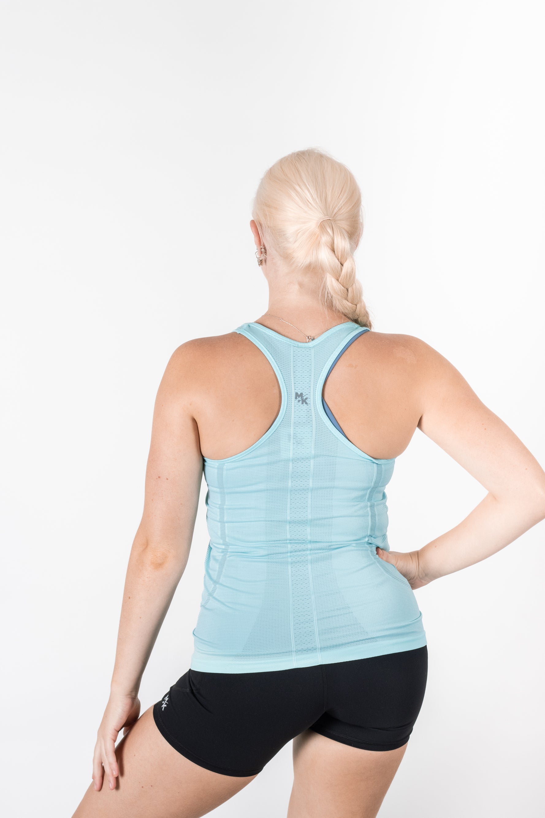 Nicole Singlet